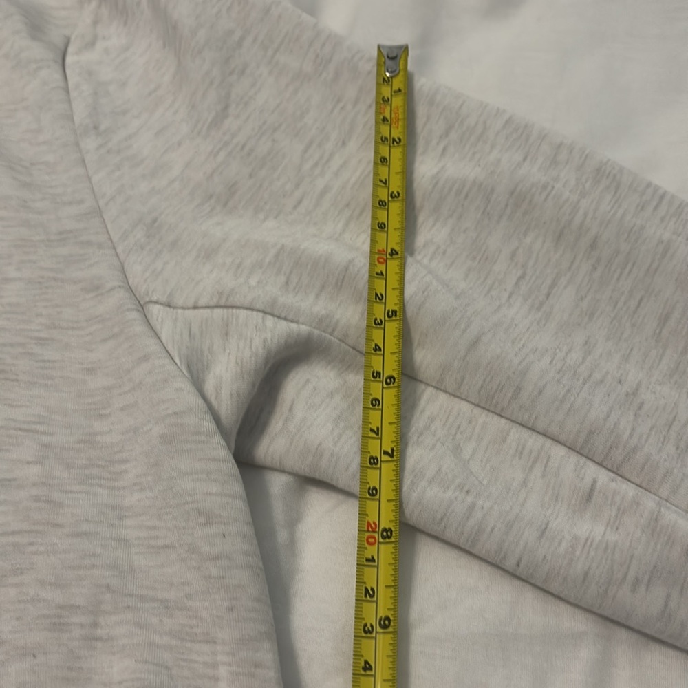 Varley Light Gray Anset wrap jacket SZ XL button closure super soft athleisure - Picture 13 of 16